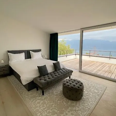 Luxury Villa With Lake View